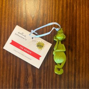 Hallmark Dr. Seuss's How the Grinch Stole Christmas!